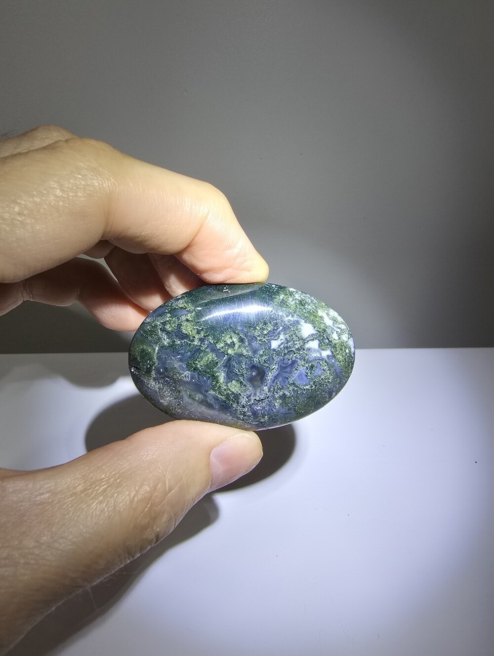 Moss Agate Crystal Palmstone #L